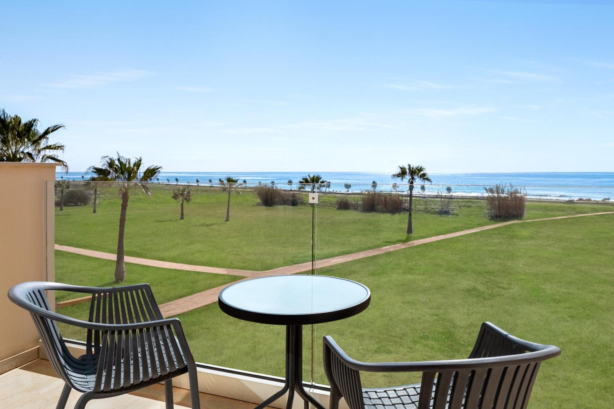 Ramada Hotel & Suites By Wyndham Agia Napa Exterior foto