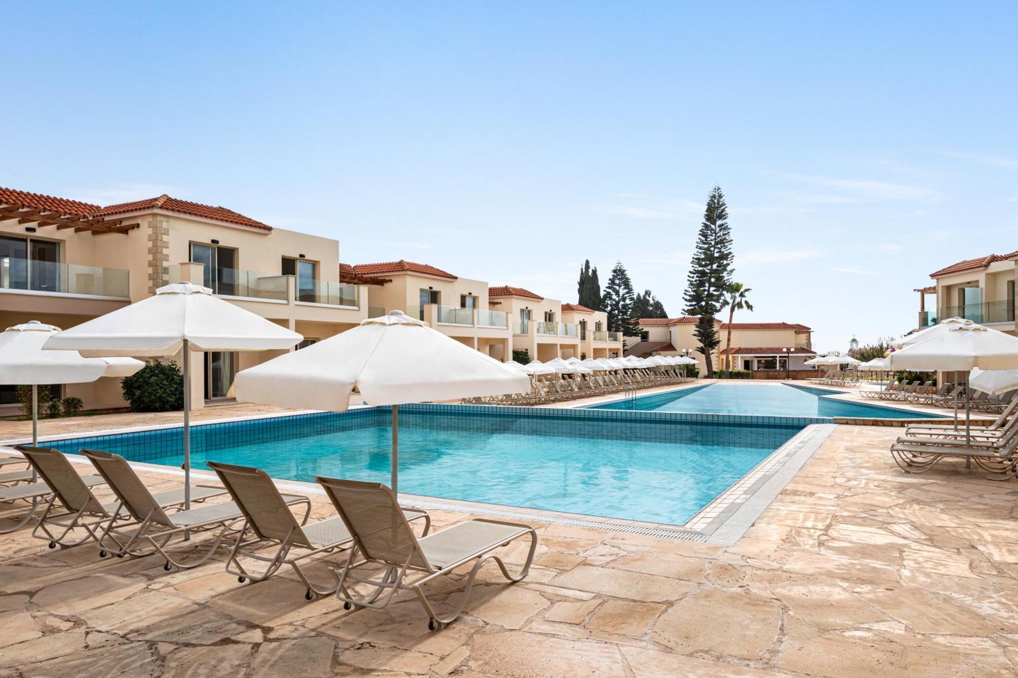 Ramada Hotel & Suites By Wyndham Agia Napa Exterior foto